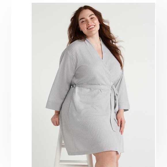 Women’s Joyspun Gray Waffle Knit, Shawl Collar Bathrobe. Size XL - Picture 3 of 4